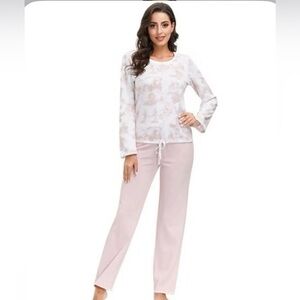 Ink & Ivy Elegant White and Pink Women's Pajama Set Medium NWT